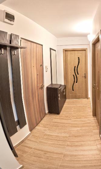 Apartament 2 Camere Cu Loc De Parcare Cluj-Napoca Exteriör bild